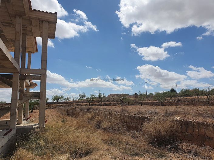 Image No.14-4 Bed Villa for sale