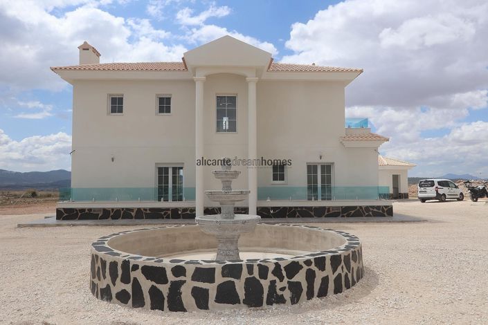 Image No.16-4 Bed Villa for sale