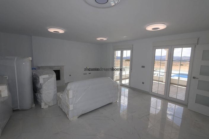 Image No.21-4 Bed Villa for sale