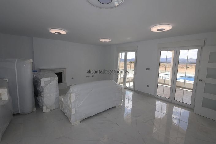Image No.21-4 Bed Villa for sale