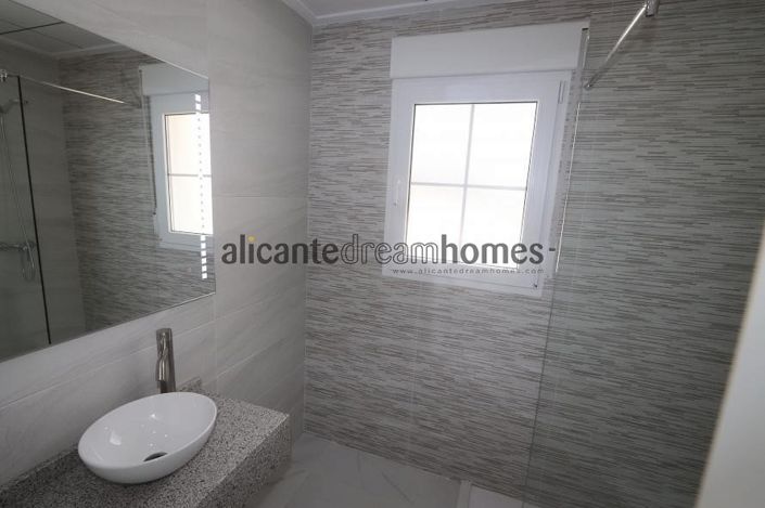 Image No.31-4 Bed Villa for sale
