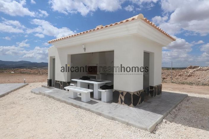Image No.45-4 Bed Villa for sale