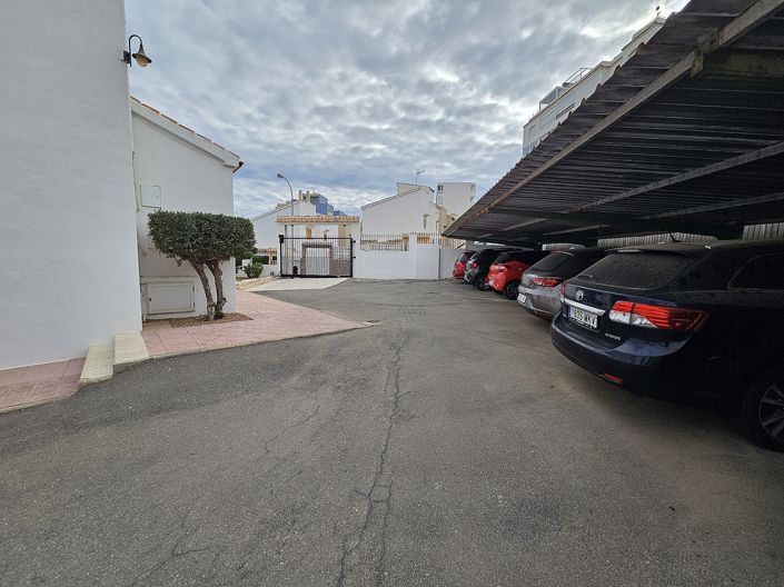 Image No.32-3 Bed Townhouse for sale