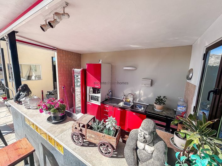 Image No.10-5 Bed Villa for sale