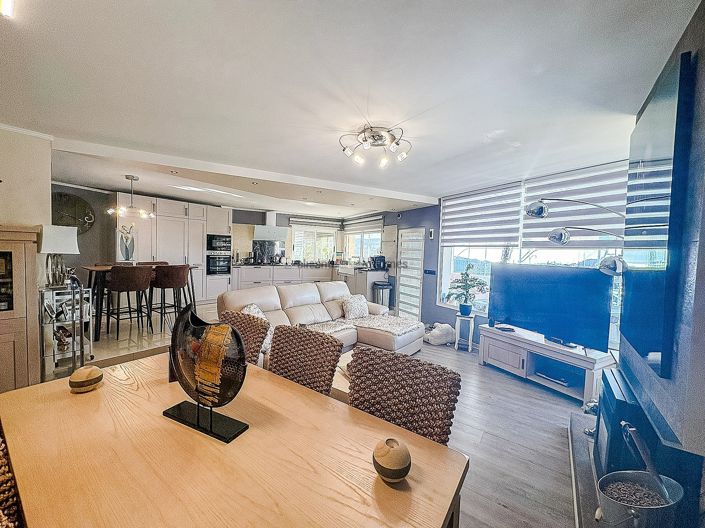 Image No.18-5 Bed Villa for sale