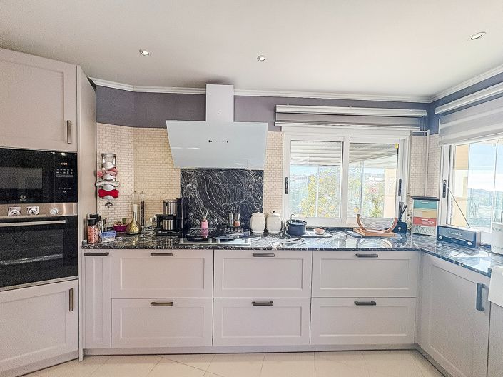 Image No.20-5 Bed Villa for sale