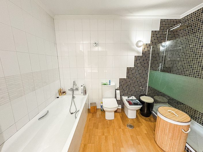 Image No.27-5 Bed Villa for sale