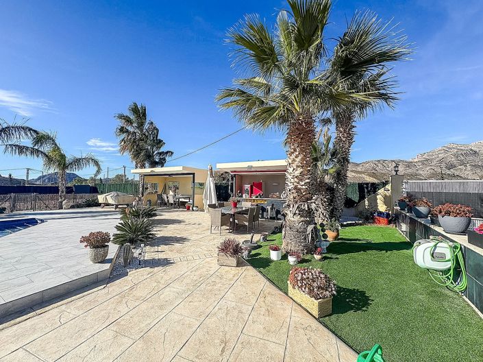 Image No.3-5 Bed Villa for sale