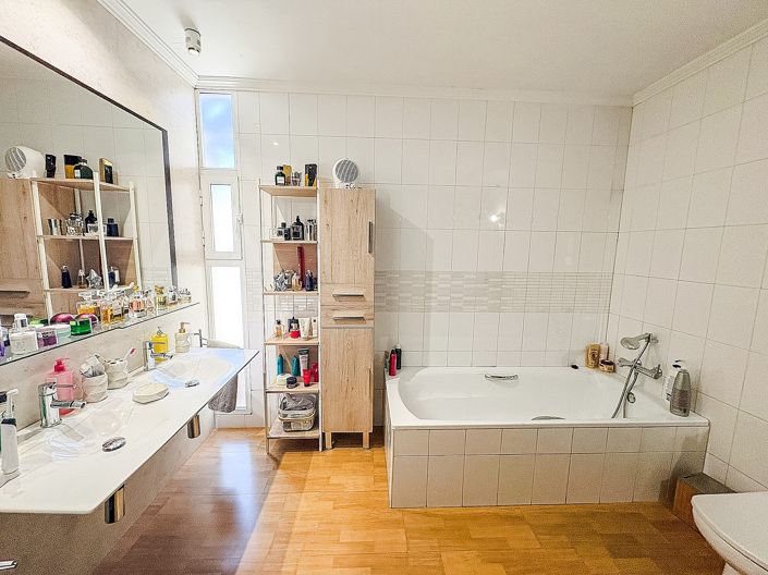 Image No.31-5 Bed Villa for sale