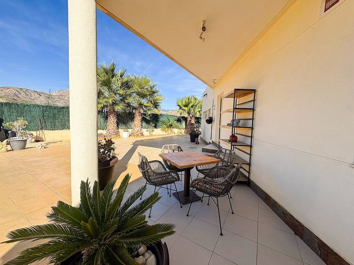 Image No.40-5 Bed Villa for sale