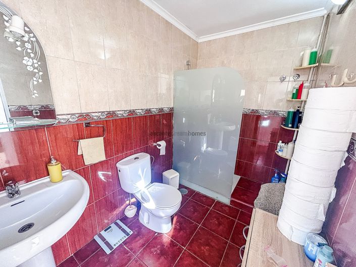 Image No.44-5 Bed Villa for sale