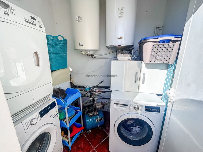 Image No.45-5 Bed Villa for sale