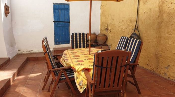 Image No.17-3 Bed Country House for sale