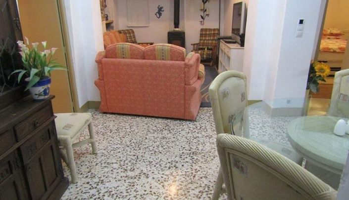 Image No.33-3 Bed House for sale