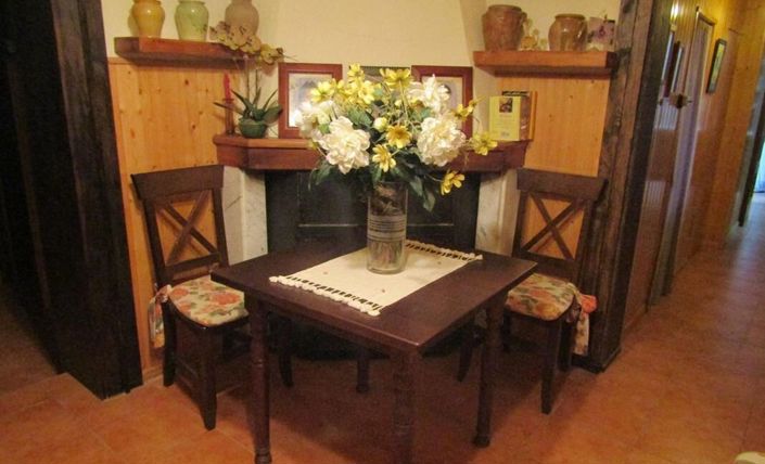 Image No.8-6 Bed Country House for sale