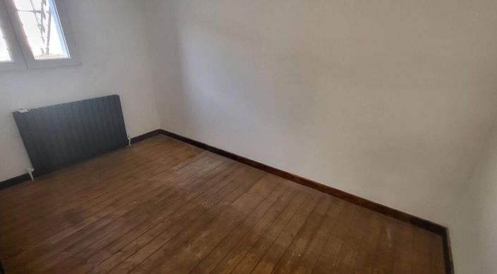 Image No.19-7 Bed Country House for sale