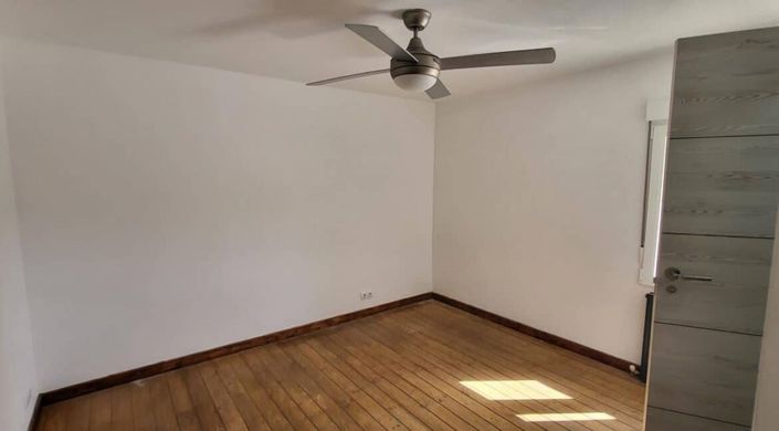 Image No.22-7 Bed Country House for sale