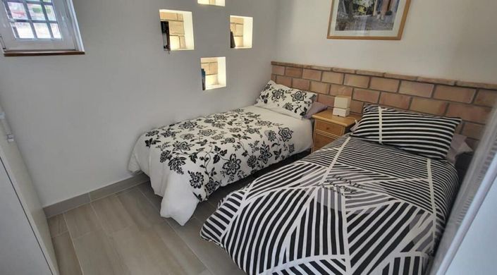 Image No.25-7 Bed Country House for sale