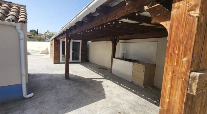 Image No.26-7 Bed Country House for sale