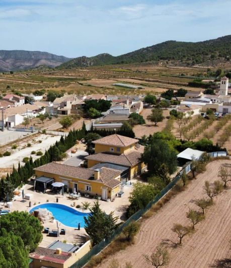 Image No.1-5 Bed Villa for sale