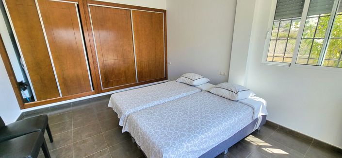 Image No.28-4 Bed Villa for sale