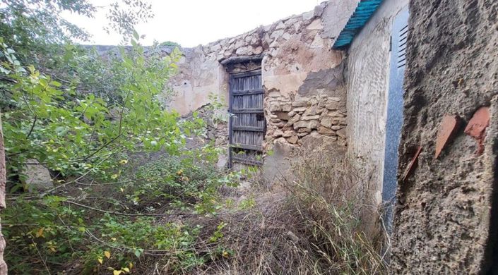 Image No.5-Country House for sale