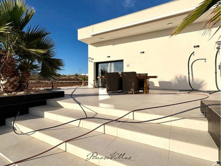 Image No.10-4 Bed Villa for sale