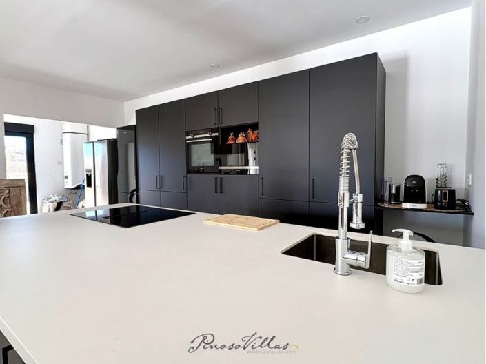 Image No.19-4 Bed Villa for sale