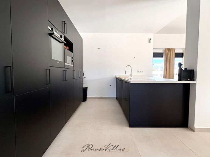 Image No.23-4 Bed Villa for sale