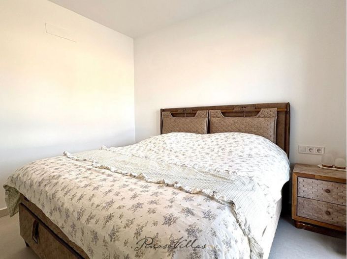 Image No.28-4 Bed Villa for sale