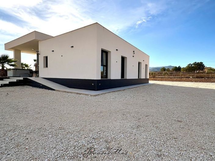 Image No.4-4 Bed Villa for sale