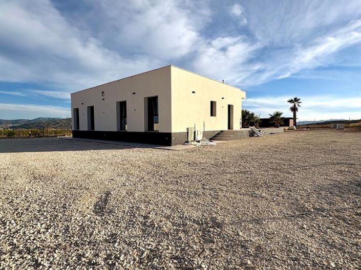 Image No.8-4 Bed Villa for sale