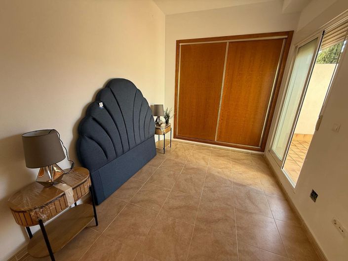 Image No.6-Appartement de 2 chambres à vendre à Canada de la Lena