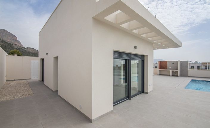 Image No.23-3 Bed Villa for sale