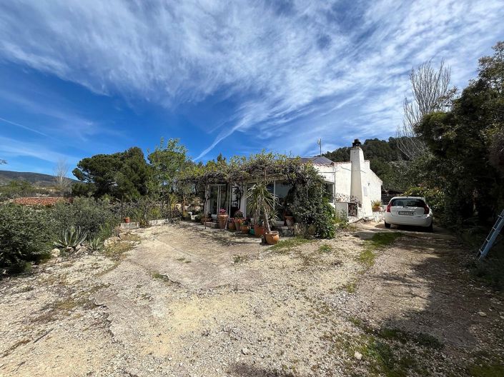 Image No.29-2 Bed Country House for sale