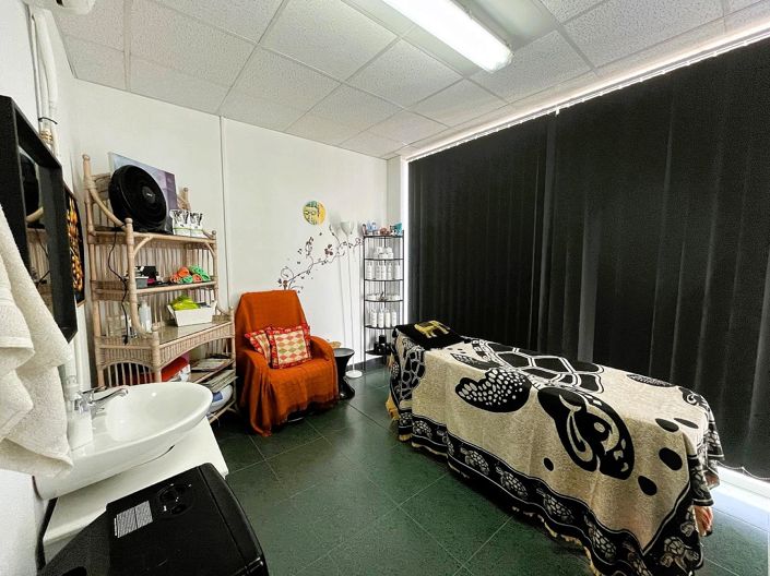 Image No.25-Commercial for sale