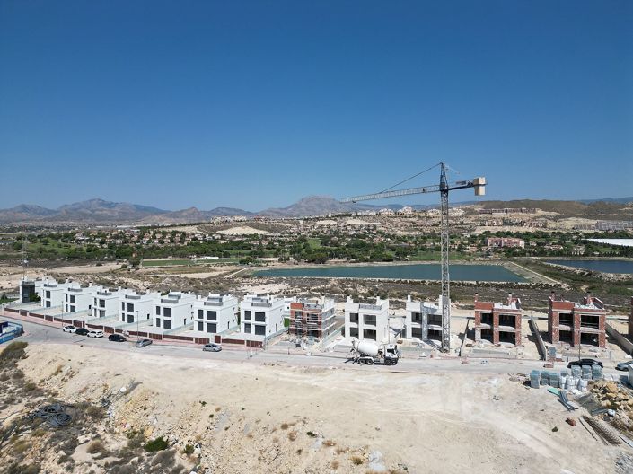 Image No.18-3 Bed Villa for sale