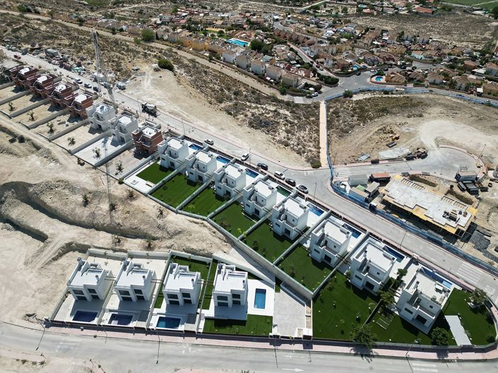 Image No.27-3 Bed Villa for sale