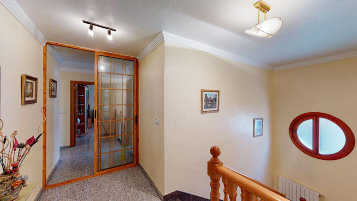 Image No.37-4 Bed Villa for sale