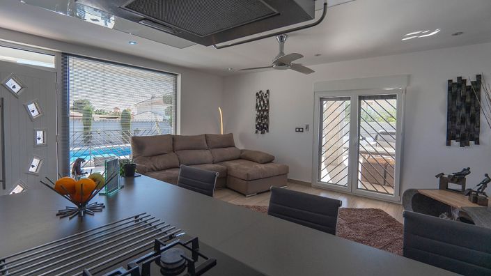 Image No.13-4 Bed Villa for sale