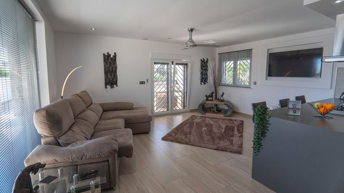 Image No.14-4 Bed Villa for sale