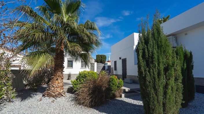 Image No.40-4 Bed Villa for sale