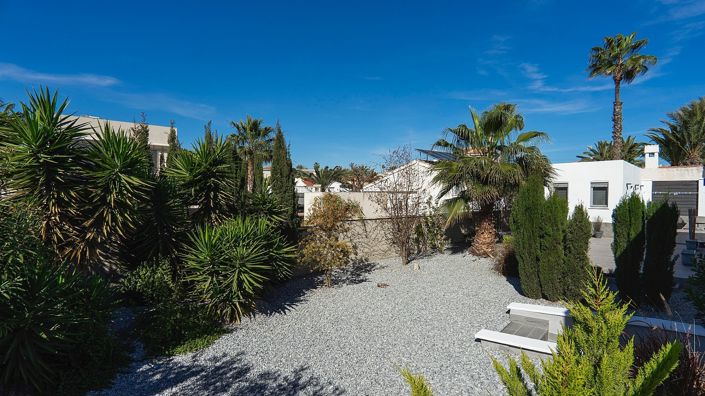 Image No.5-4 Bed Villa for sale