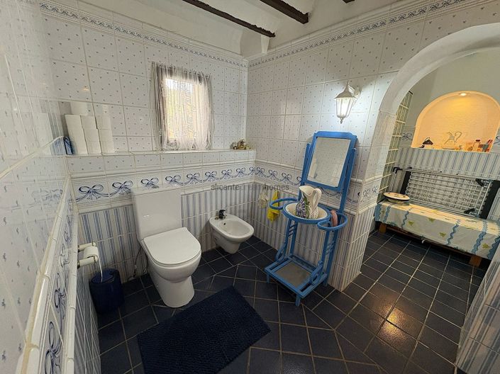 Image No.19-7 Bed Village House for sale