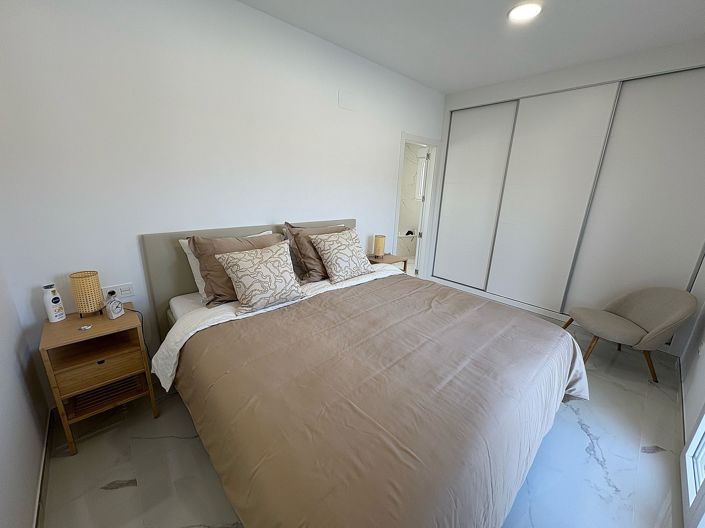 Image No.12-4 Bed Villa for sale