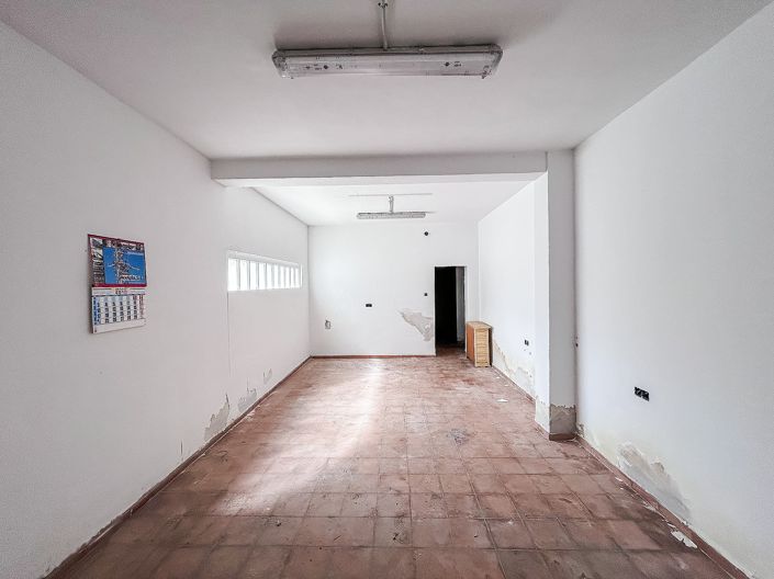 Image No.46-6 Bed Property for sale