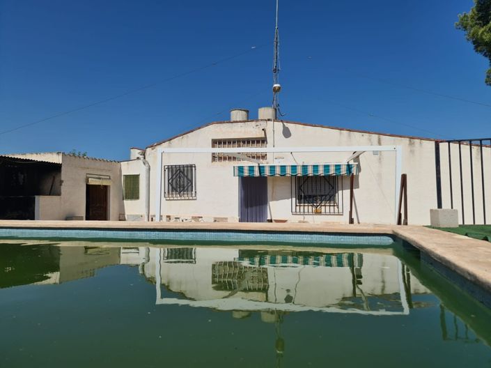 Image No.1-3 Bed Country House for sale