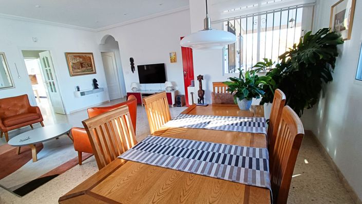 Image No.12-4 Bed Villa for sale