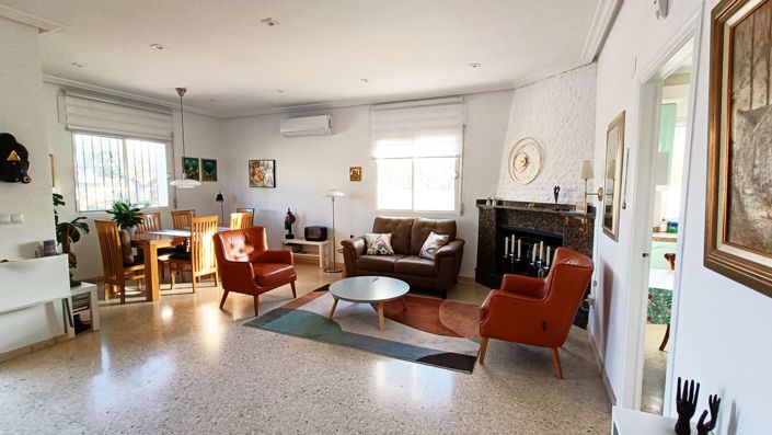 Image No.15-4 Bed Villa for sale