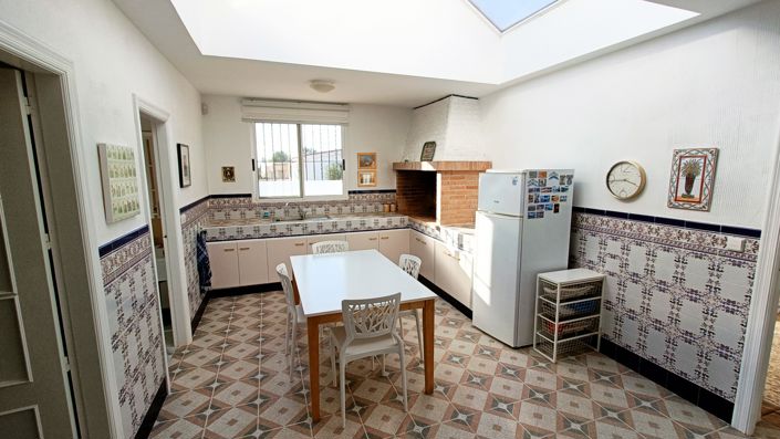 Image No.28-4 Bed Villa for sale